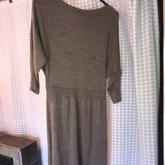 Tan sweater dress - Picture 1 of 3